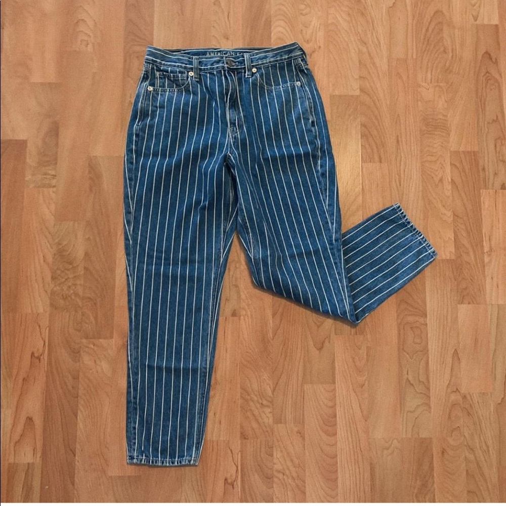 American Eagle White Striped Mom Jeans sz6